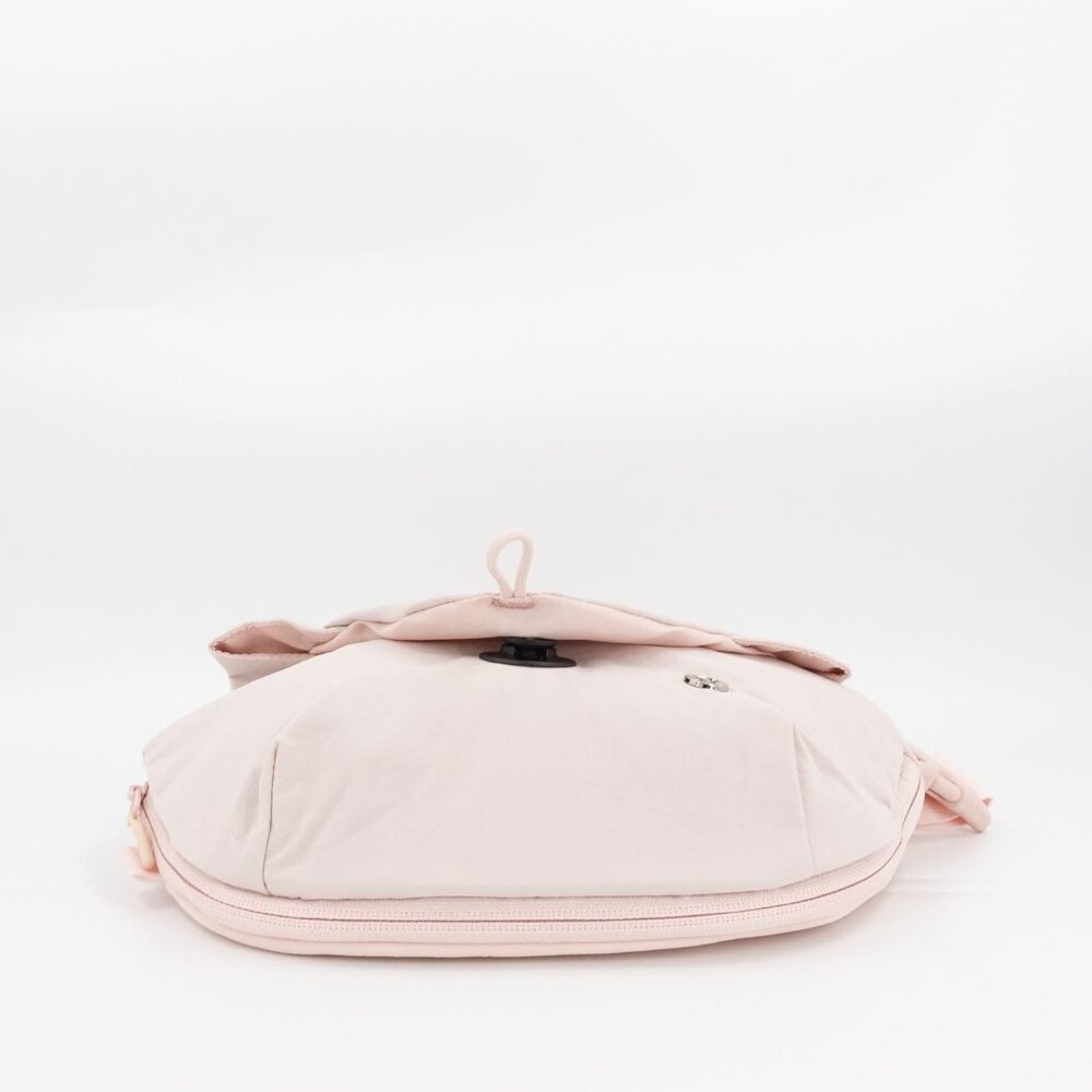 NWT - Lululemon Curved Crossbody 3L Pink OS - Picture 6 of 14